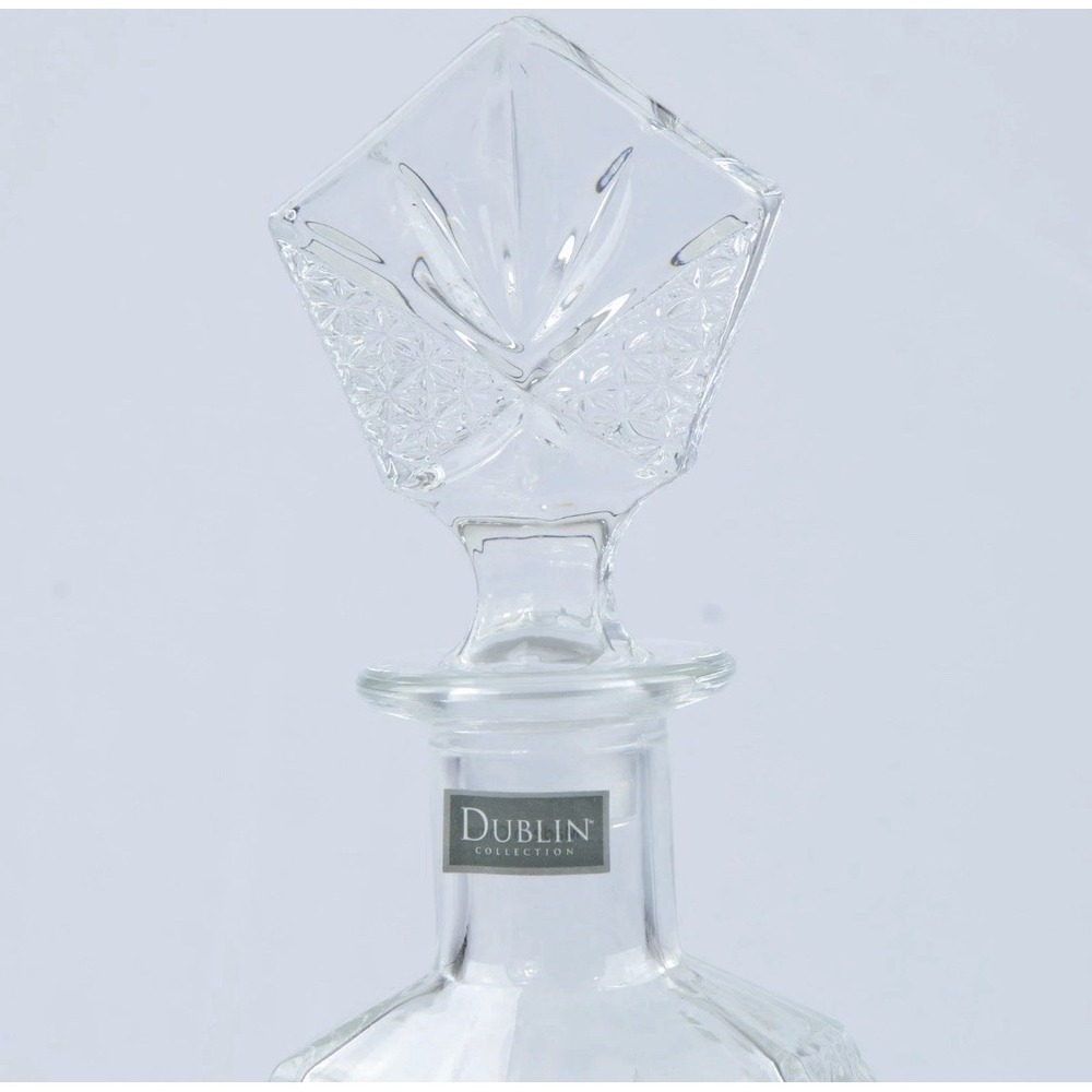 Godinger Dublin Crystal Whiskey Decanter – Diamond Cut , Faceted Stopper - Picture 5 of 5